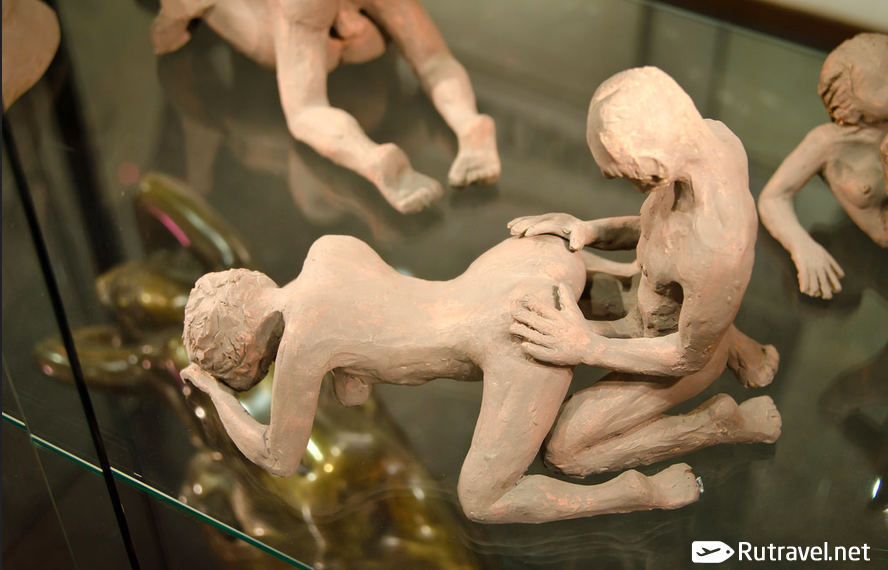 Музей эротики, Париж.