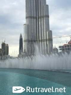 Фонтан в Дубае