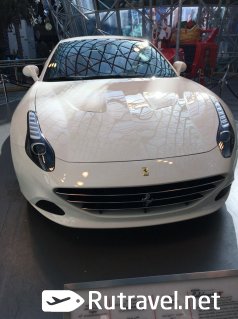 Развлекательный парк Ferrari World
